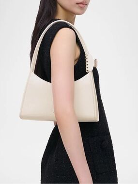 NWT: Marc Jacobs — The Glam Claw Clip Shoulder Bag